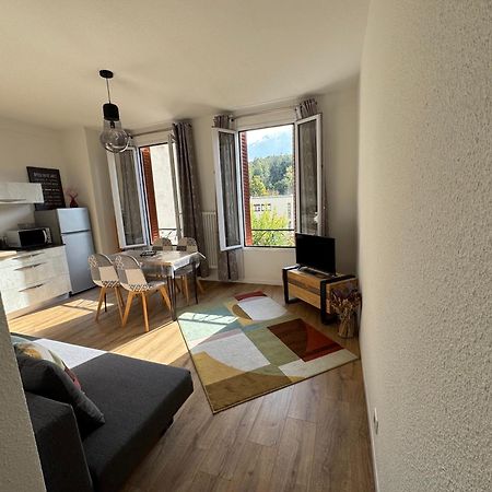 Appartement Le Madargue Idealement Place Chatel-Guyon Bagian luar foto
